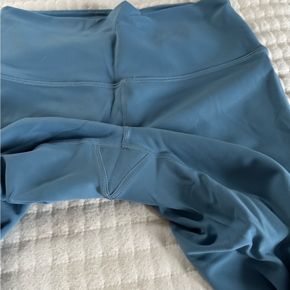 Lululemon Wunder Train Contour Fit High-Rise Tight 25" - Picture 6 of 9